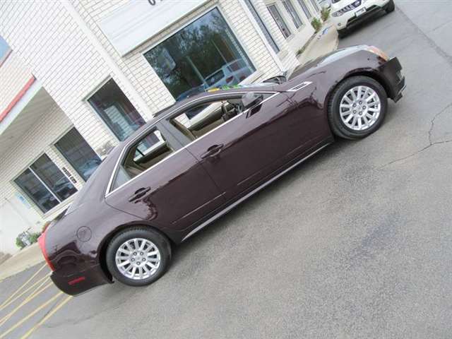 2010 Cadillac CTS AWD 3.0L V6 Luxury 4dr Sedan